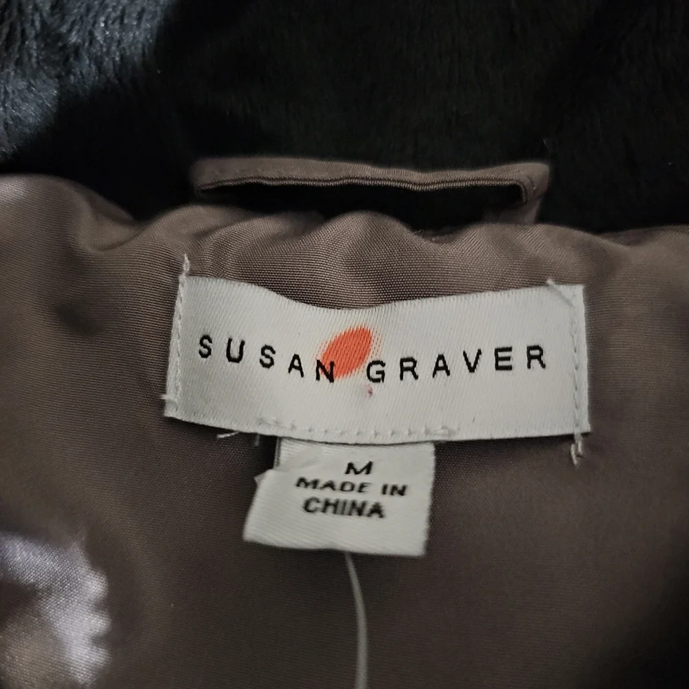 NWT Susan Graver Taupe Quilted Puffer Coat with Faux Fur Hood (Medium) - Picture 6 of 10